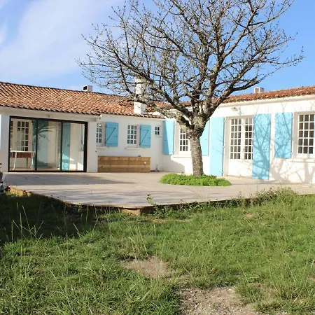 Casa vacanze Maison spacieuse 4 chambres proche plage à Oléron - FR-1-246A-234 *